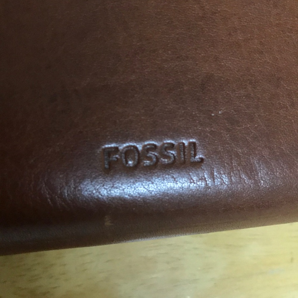 Fossil Wallet - Picture 2 of 11